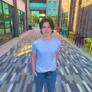 Meet your Posher, Maximus